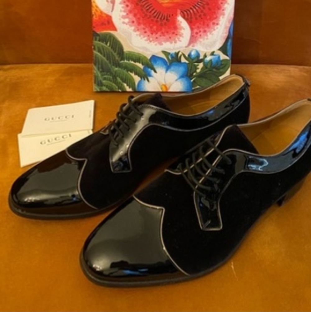 Gucci Black Patent Leather Oxfords